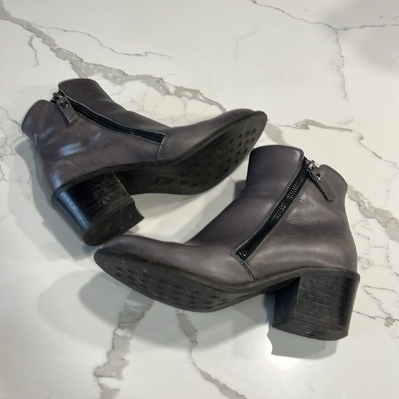 AGL Gray Double Zipper Low Heel Booties Size 8 - Picture 8 of 9